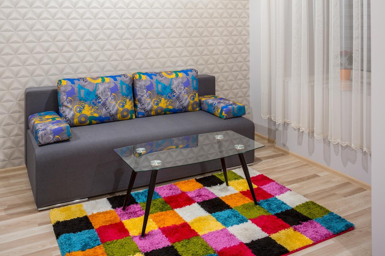 Apartment On Pekarska Street Зі Світлом! Lviv Kültér fotó